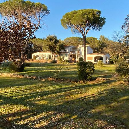 Résidence Gabrielle Le Cannet-des-Maures Exterior foto