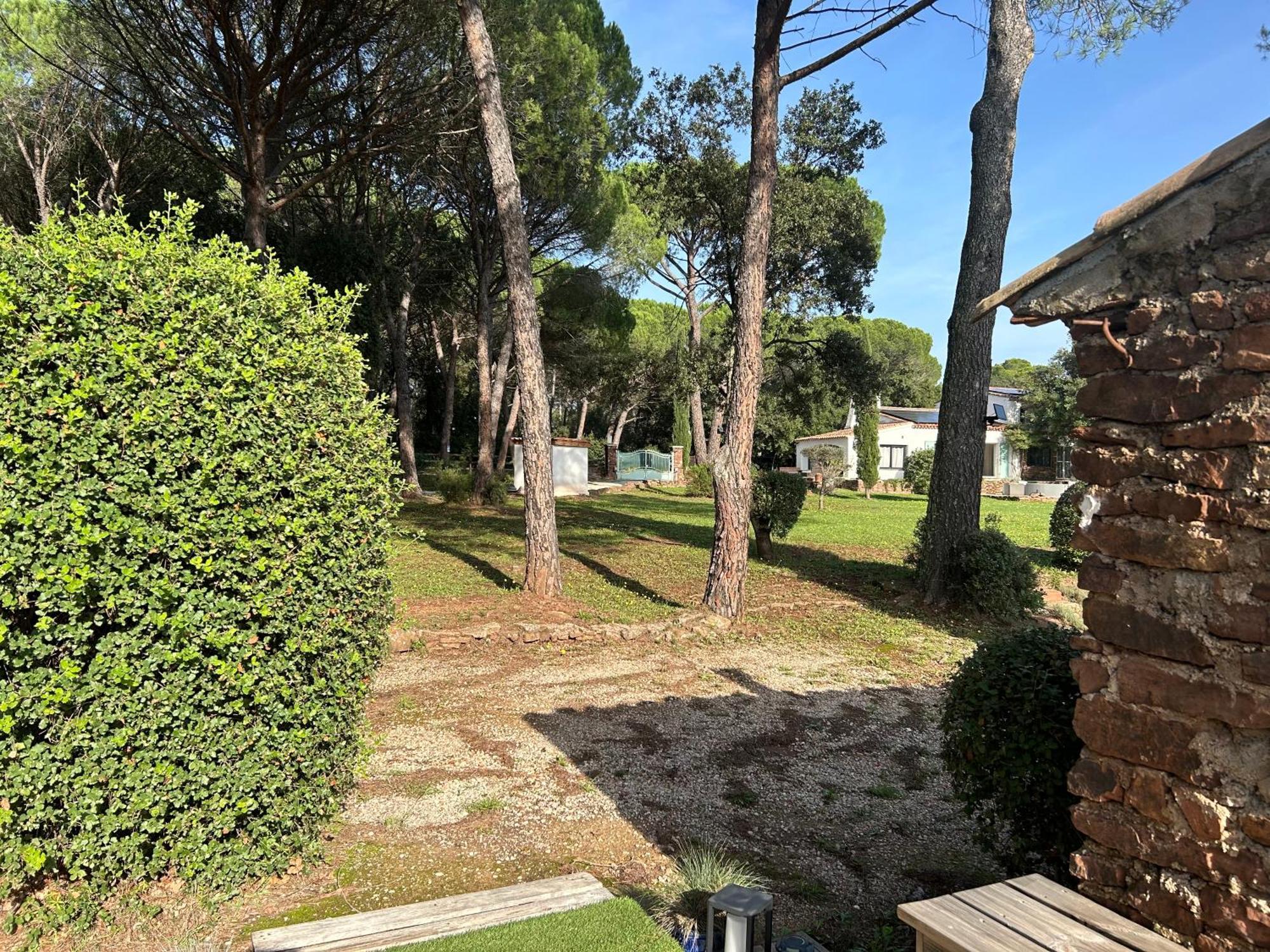 Résidence Gabrielle Le Cannet-des-Maures Exterior foto