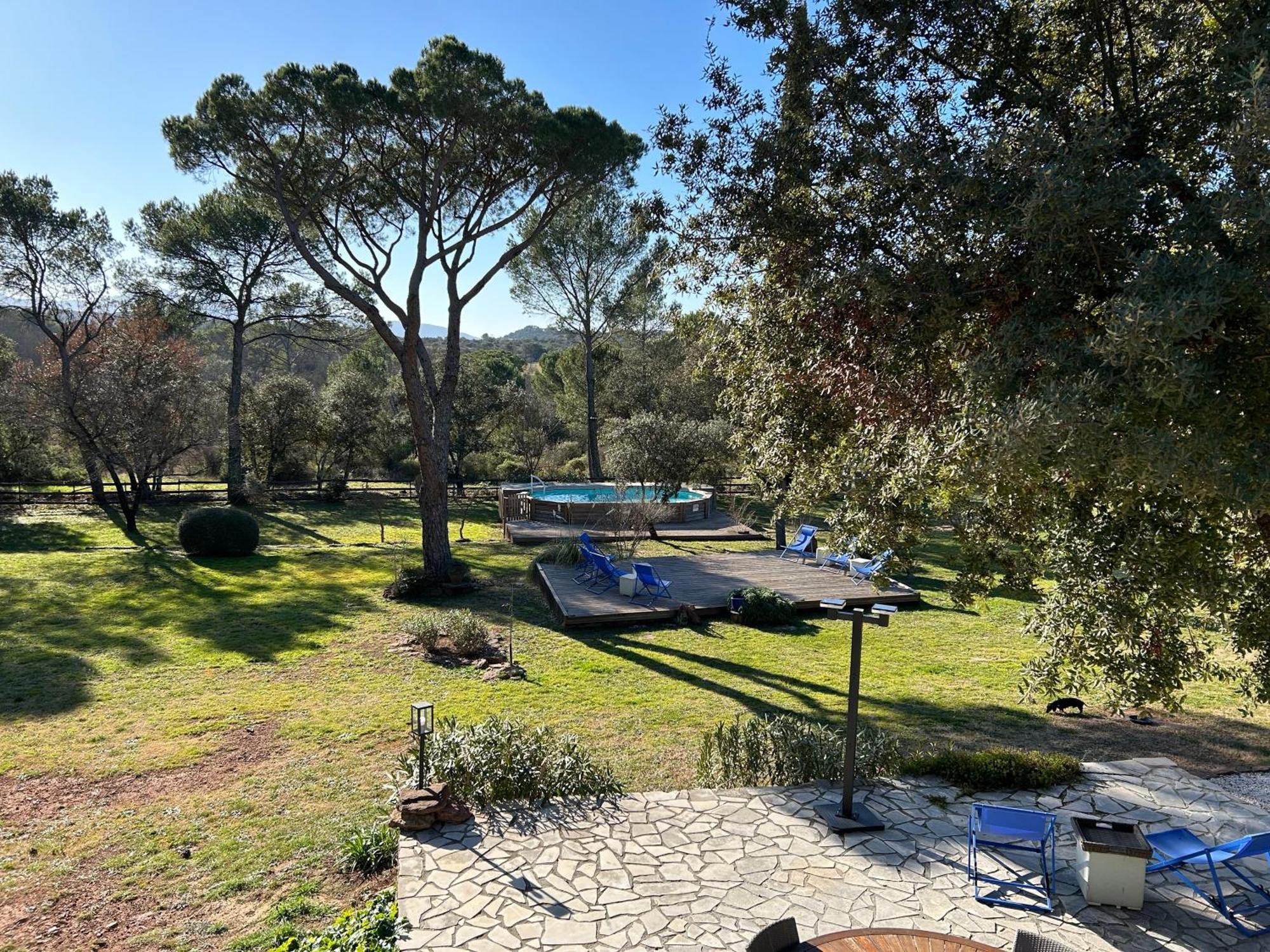 Résidence Gabrielle Le Cannet-des-Maures Exterior foto